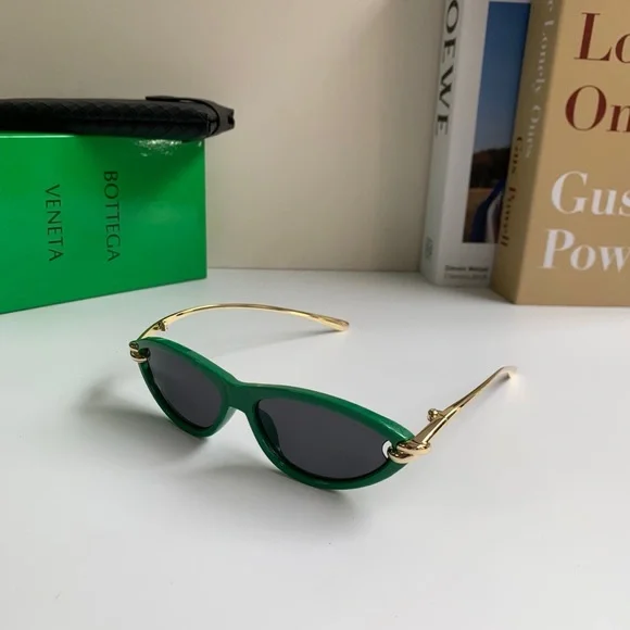 🤎Bottega Veneta Green Gold Cat Eye Sunglasses - Picture 8 of 8